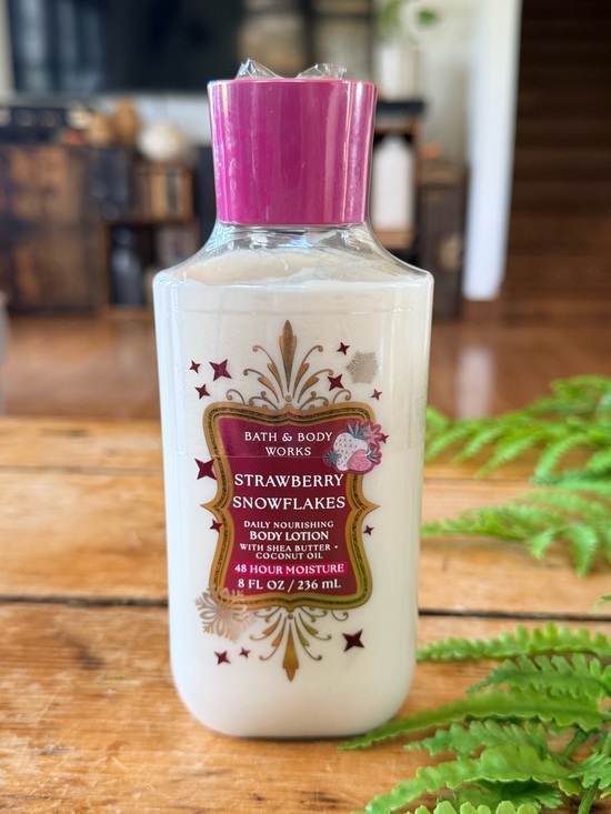 Bath & Body Works Other - Bath & Body Works - Strawberry Snowflakes - Body Lotion - NEW